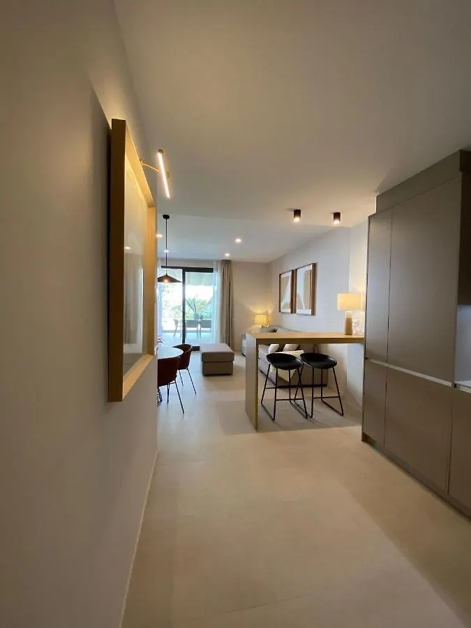 Sitges Spaces Garden Oasis 3 Bedroom 2 Bath Garden Lägenhet